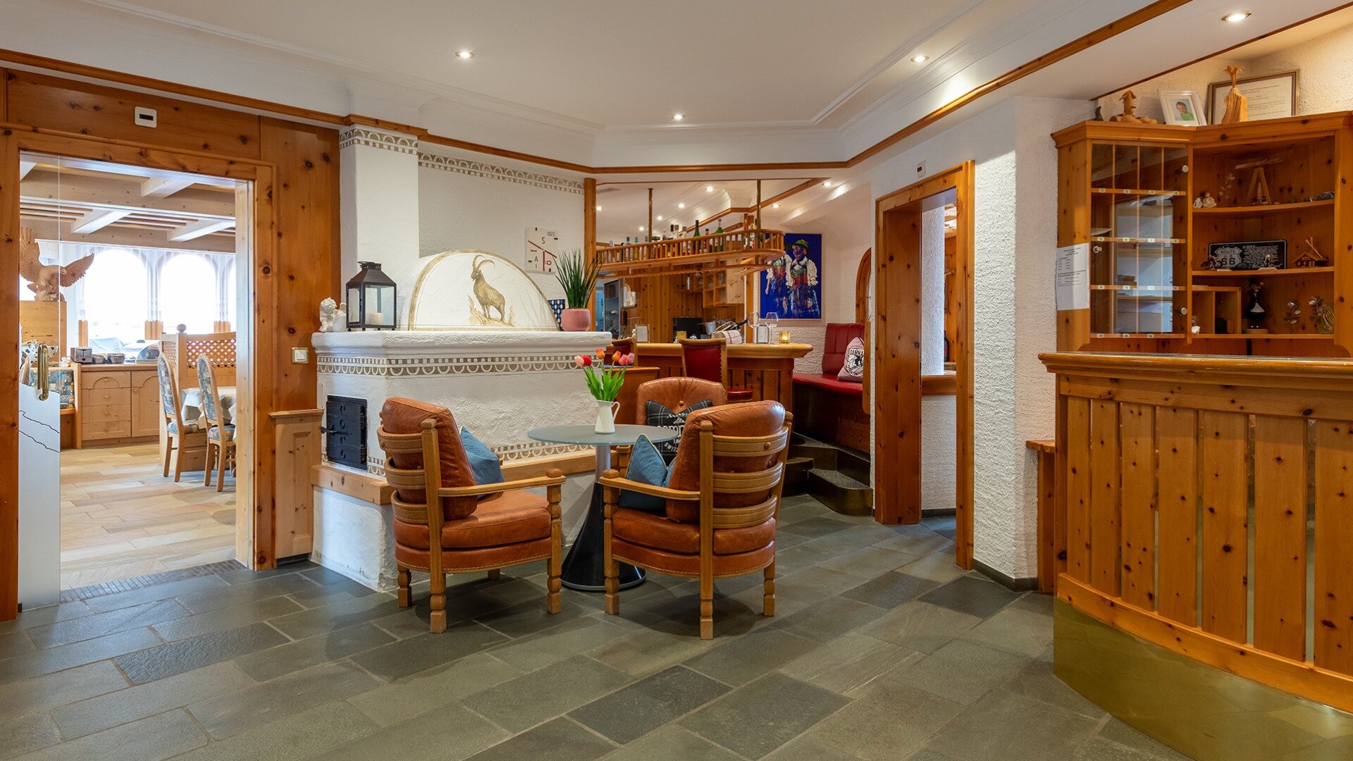 Hotelhalle - Alpin Sporthotel Bündnerhof Samnaun Dorf Hotelhalle - Alpin Sporthotel Bündnerhof Samnaun Dorf